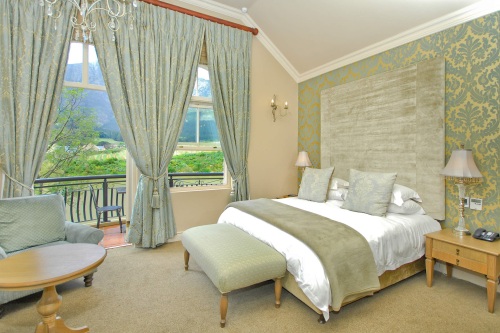 L'Ermitage Chateau bedroom